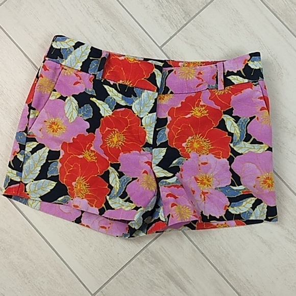 LOFT Pants - Ann Taylor Loft floral "Rivera" short. Size 2
